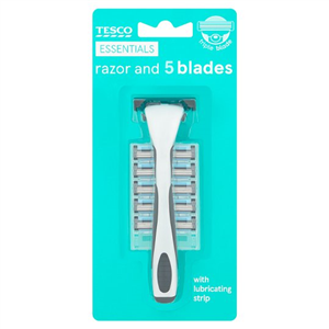 Tesco Essentials Triple Blade Razor With 5 Blades
